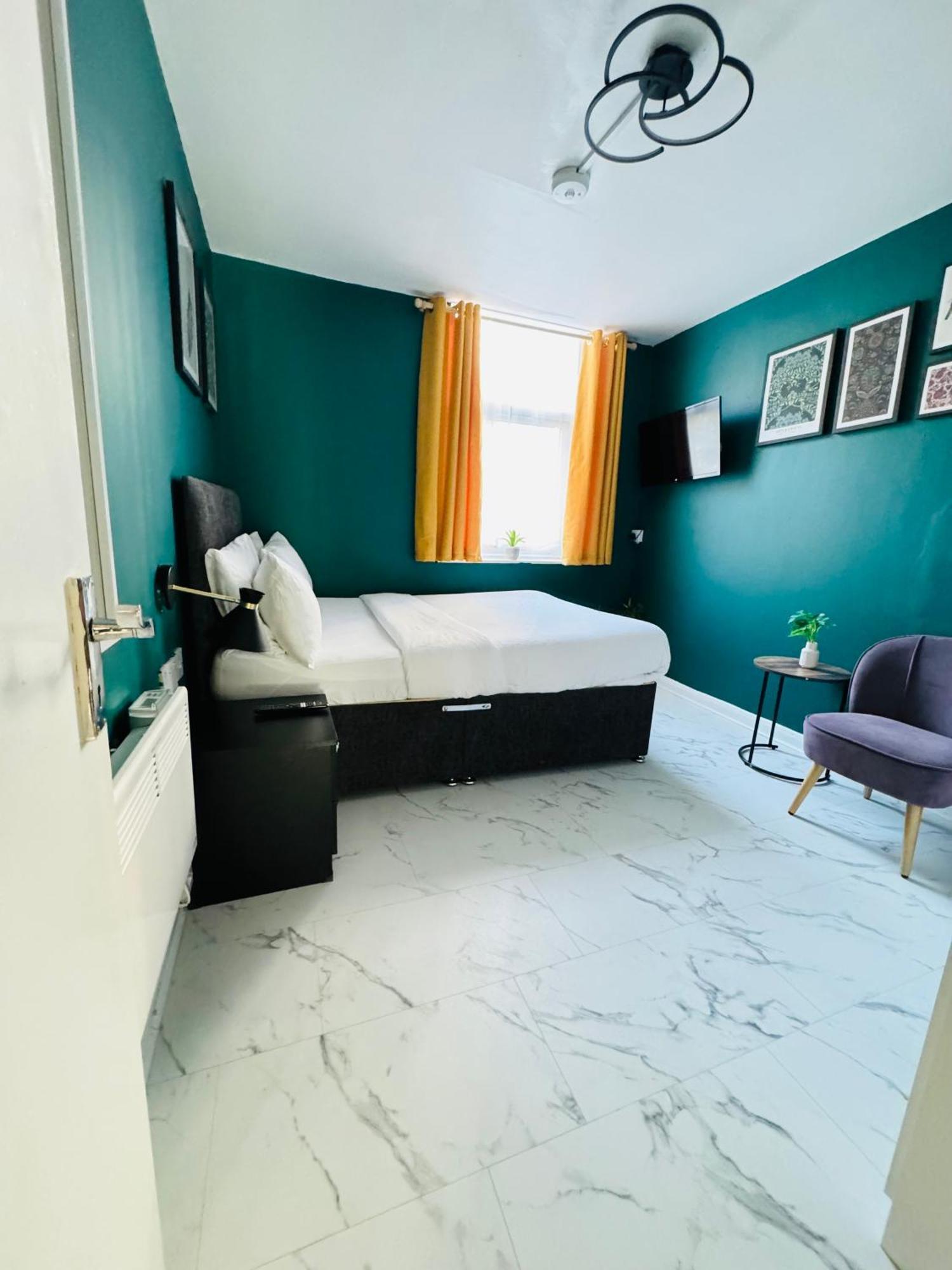 Private Studio Flat In City 1190 London Exterior photo